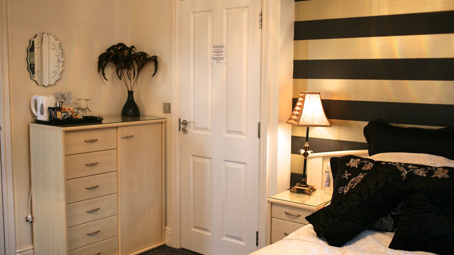Room amenity