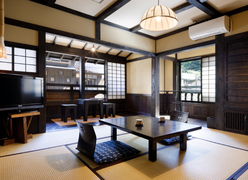 Dining room Photo
